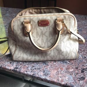 Authentic micheal kors small satchel bag